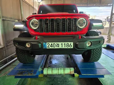 Jeep Wrangler · 2024 год