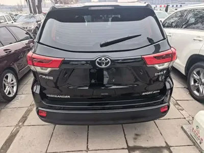 Toyota Highlander 2021, 66000 км, за 155800 CNY - фото 4