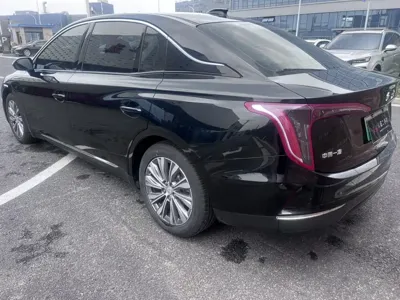 Hongqi Hongqi E-QM5 2024, 39600 км, за 81800 CNY