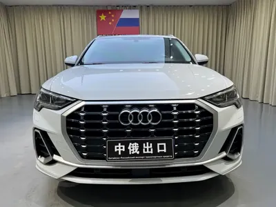 Audi Q3 2023, 43000 км, за 168800 CNY