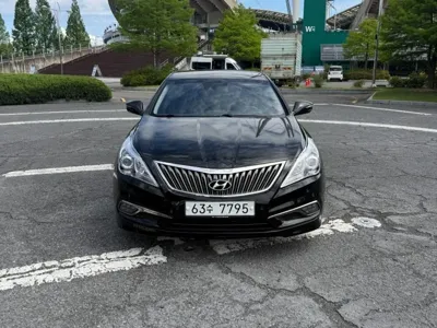 Hyundai Grandeur · 2015 год
