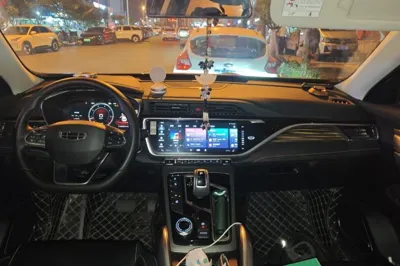Geely Auto Emgrand X7 Sport 2020, 49800 км, за 49939.3 CNY - фото 10