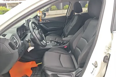 Mazda Mazda 3 Axela 2016, 101800 км, за 45726.81 CNY - фото 17