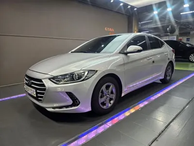 Hyundai Avante 2016, 92000 км, за 7500000 KRW