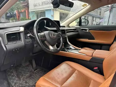 Lexus RX 2021, 72000 км, за 225799 CNY