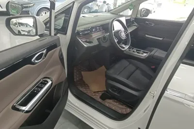 GAC Trumpchi E8 New Energy 2024, 40000 км, за 154323.2 CNY - фото 23