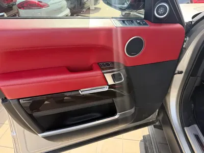 Land Rover Range Rover 2018, 89000 км, за 688000 CNY