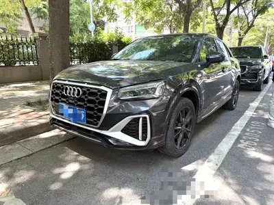 Audi Q2L · 2023 год
