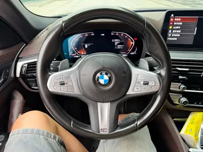 BMW 5 Series 2023, 60000 км, за 209800 CNY - фото 16