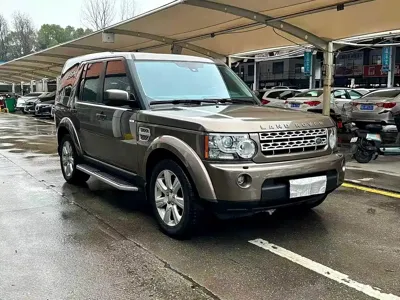 Land Rover Discovery 2013, 200000 км, за 146500 CNY