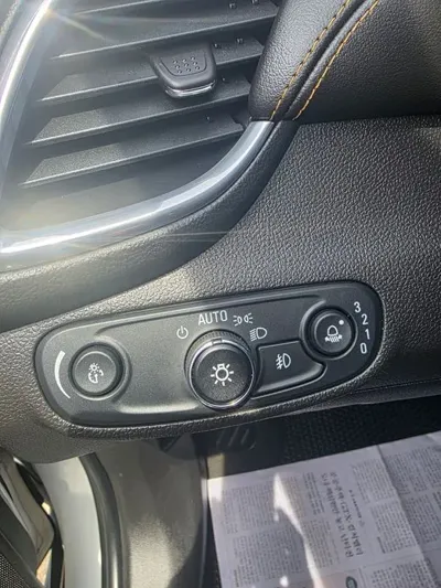 ChevroletGMDaewoo Trax 2017, 21641 км, за 9500000 KRW - фото 8