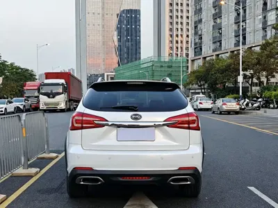 BYD Tang New Energy 2016, 46000 км, за 25600 CNY - фото 13