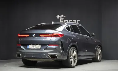 BMW X6 2022, 61775 км, за 72000000 KRW
