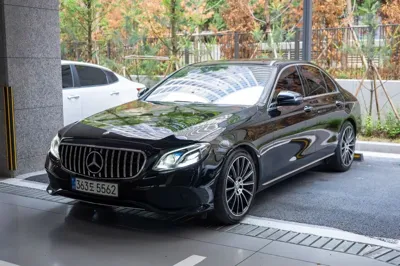 Mercedes-Benz E-Class · 2017 год