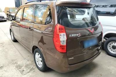 Wuling Hongguang 2014, 58900 км, за 30189.78 CNY