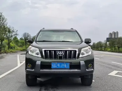 Toyota Prado (Import) 2012, 235000 км, за 123800 CNY