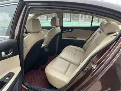Kia K4 2015, 80000 км, за 26000 CNY - фото 6