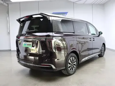 Hongqi Hongqi HQ9 PHEV 2024, 26500 км, за 188500 CNY