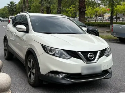 Nissan Qashqai 2017, 51100 км, за 65242.62 CNY