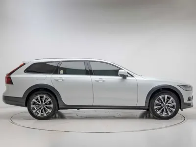 Volvo V90 2025, 5406 км, за 59000000 KRW