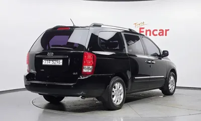 Kia Canival 2012, 123321 км, за 4500000 KRW - фото 2