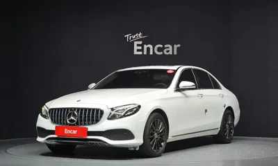 Mercedes-Benz E-Class · 2017 год