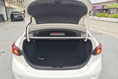 Mazda Mazda 3 Axela 2016, 101800 км, за 45726.81 CNY - фото 22