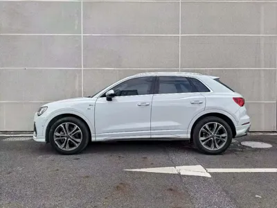 Audi Q3 2022, 38800 км, за 136800 CNY - фото 4