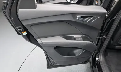 Audi Q4 e-tron 2022, 24335 км, за 34900000 KRW - фото 25