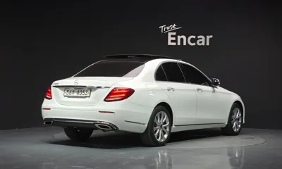 Mercedes-Benz E-Class 2019, 95501 км, за 26900000 KRW