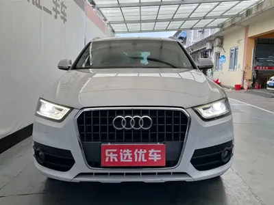 Audi Q3 2015, 106000 км, за 42800 CNY