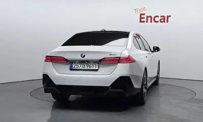 BMW 5-Series 2024, 21115 км, за 54000000 KRW