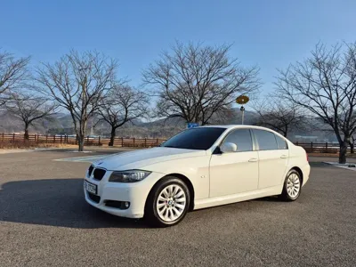 BMW 3-Series · 2009 год