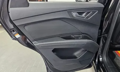 Audi Q4 e-tron 2022, 89673 км, за 34500000 KRW - фото 25