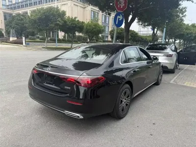 Mercedes-Benz E-Class 2026, 100 км, за 327000 CNY