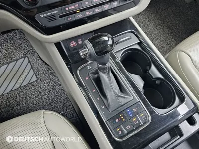 Kia Canival 2016, 152087 км, за 10200000 KRW - фото 9