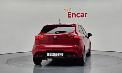 Kia Pride 2013, 58460 км, за 5450000 KRW