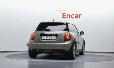 MINI Cooper 2020, 62111 км, за 12990000 KRW