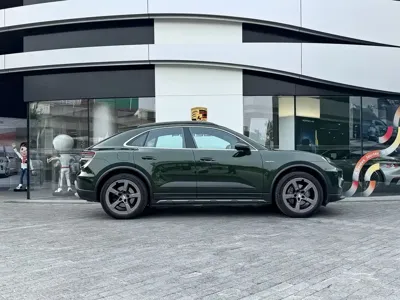 Porsche Macan EV 2025, 17000 км, за 598000 CNY - фото 6