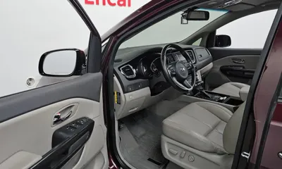 Kia Canival 2017, 250289 км, за 8800000 KRW - фото 10
