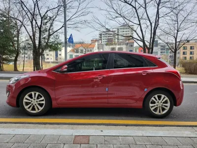 Hyundai i30 2014, 101180 км, за 5900000 KRW