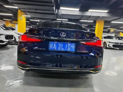 Lexus ES 2020, 60000 км, за 201800 CNY - фото 7