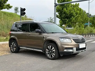 Skoda Yeti 2017, 130000 км, за 39800 CNY