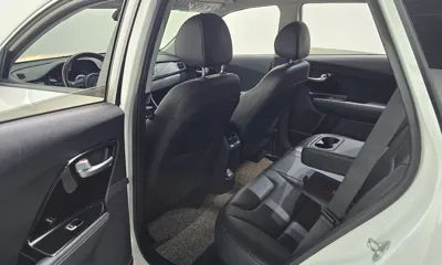 Kia Niro 2018, 64336 км, за 15900000 KRW - фото 12
