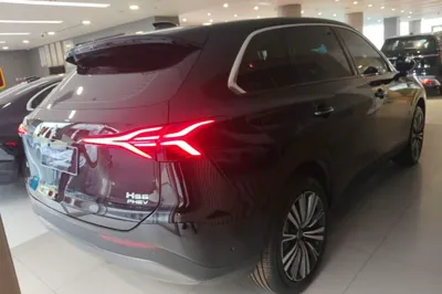 Hongqi HS6 PHEV 2026, 2600 км, за 180858.68 CNY - фото 6