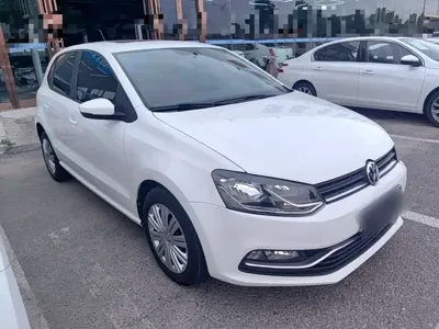 Volkswagen Polo 2019, 64800 км, за 39600 CNY