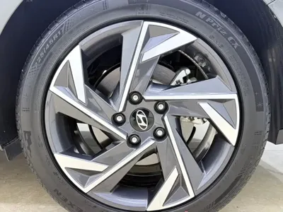 Hyundai Elantra 2024, 7000 км, за 103800 CNY - фото 25