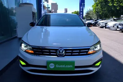 Volkswagen Lamando 2019, 53900 км, за 72005.66 CNY