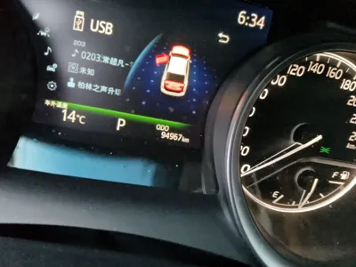 Toyota Camry 2019, 94900 км, за 102416.78 CNY - фото 13