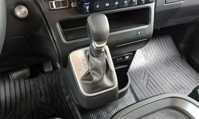Hyundai Staria 2025, 4297 км, за 30000000 KRW - фото 9